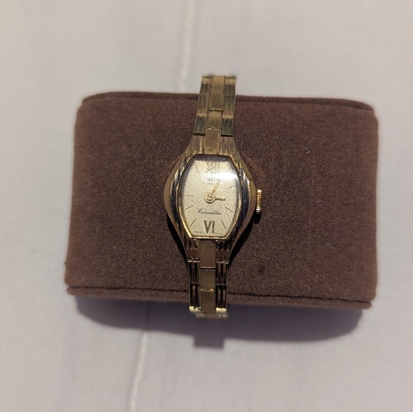 Oris Gold Timepiece with Ivory Dial main image 7